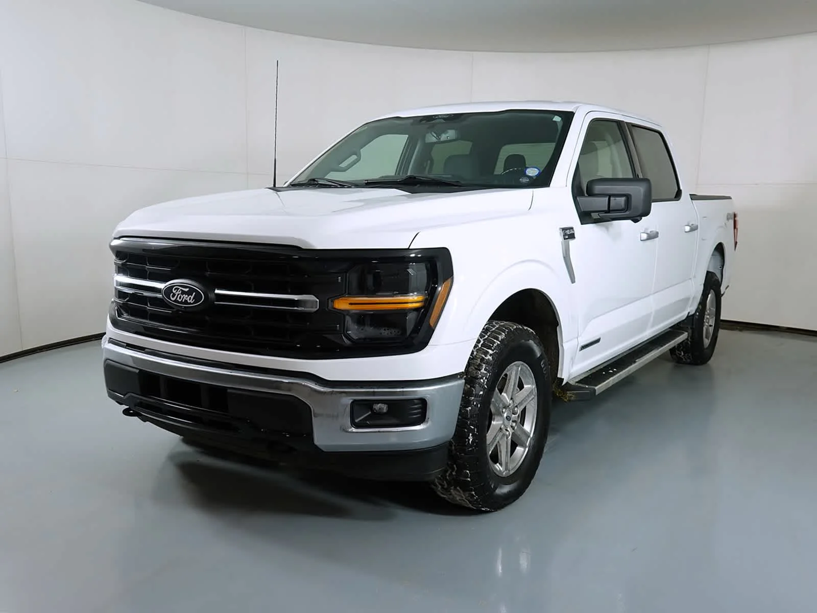 2024 Ford F-150 XLT - Photo 14