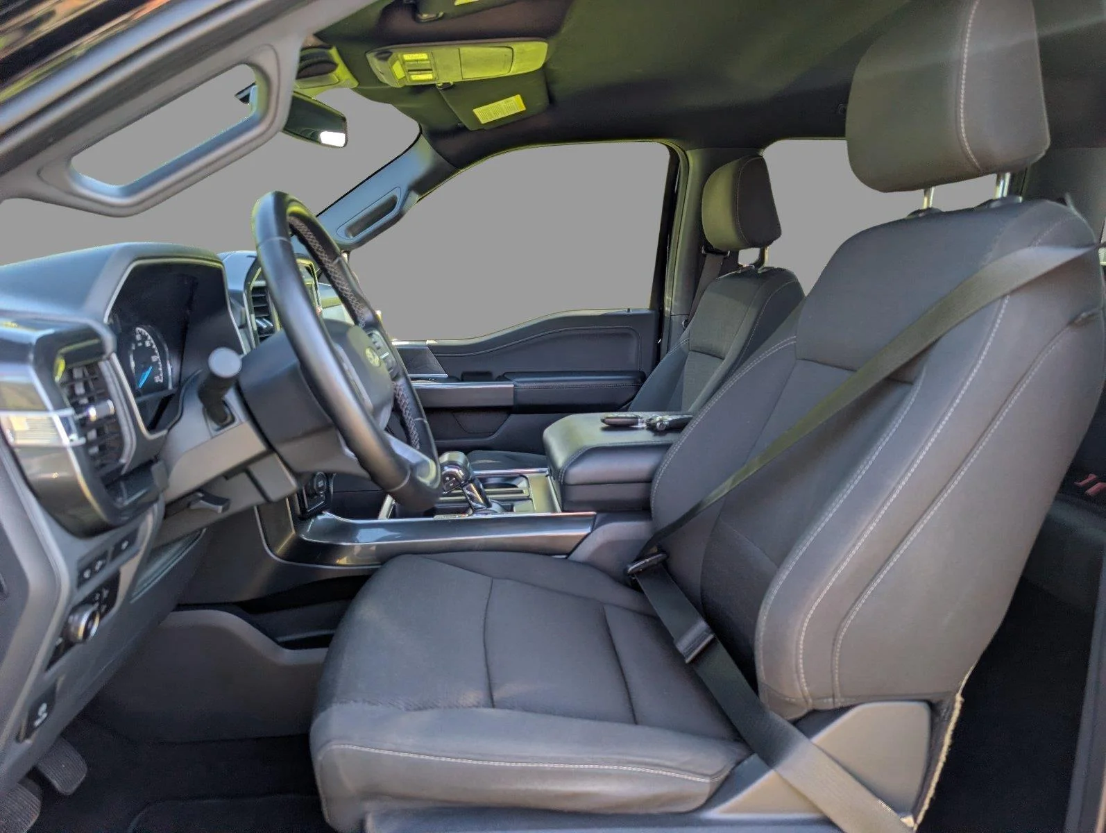 Used 2023 Agate Black Ford XLT image 16