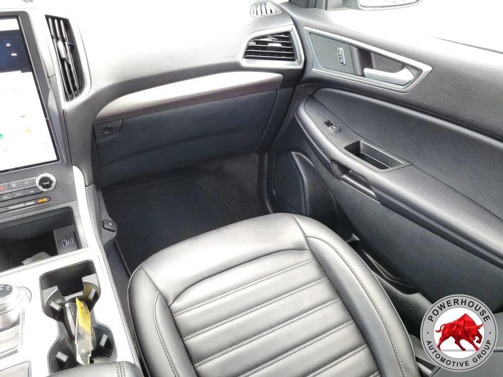 Used 2024 Gray Ford SEL image 19