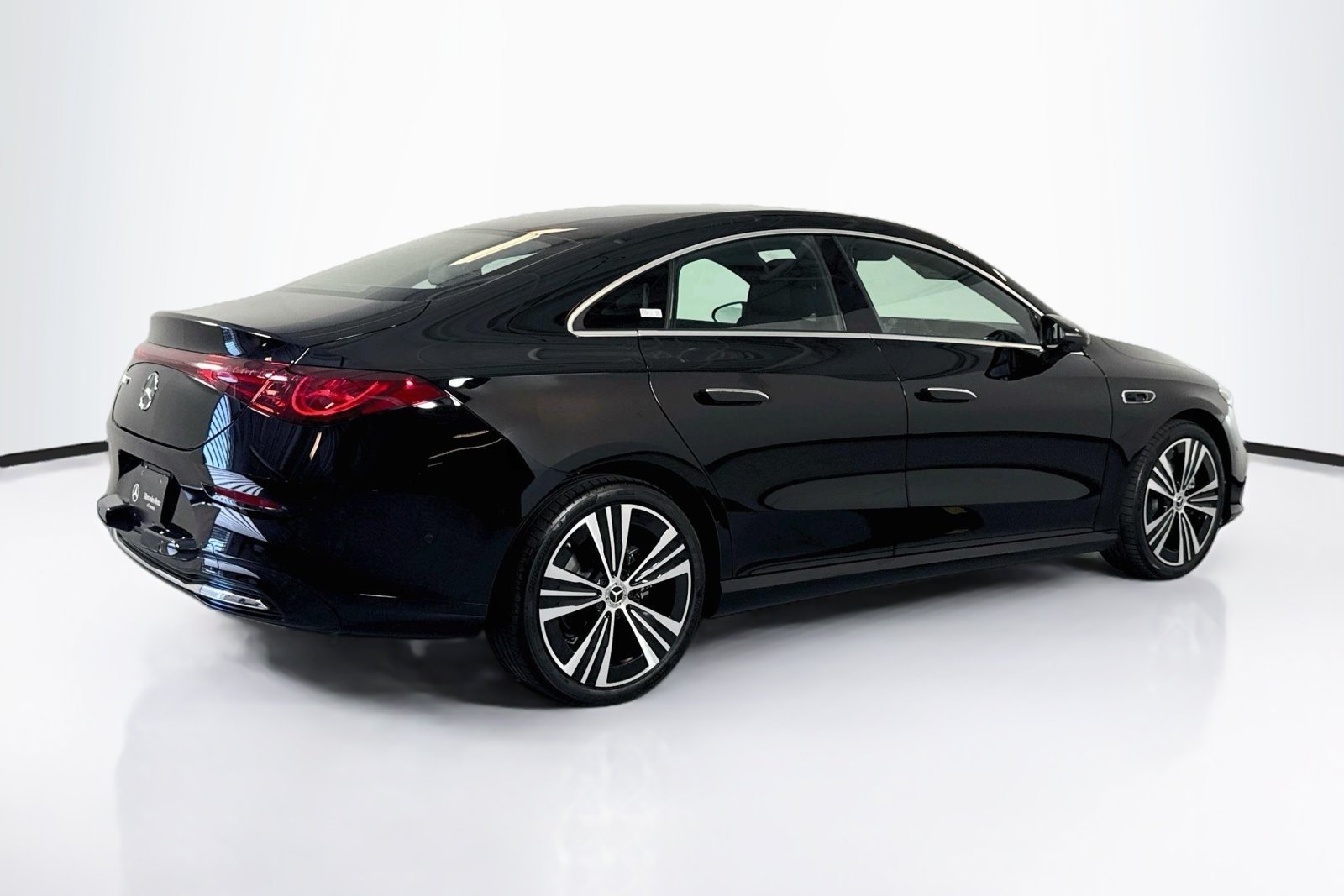 New 2027 Night Black Mercedes-Benz CLA 220 Hybrid image 5