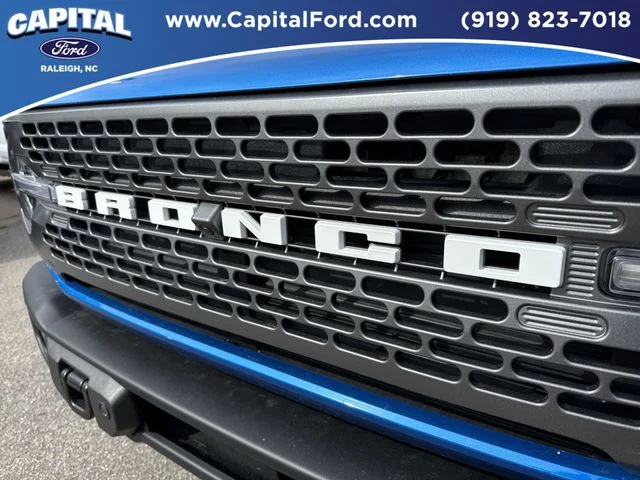 Used 2025 Blue Ford Badlands image 10