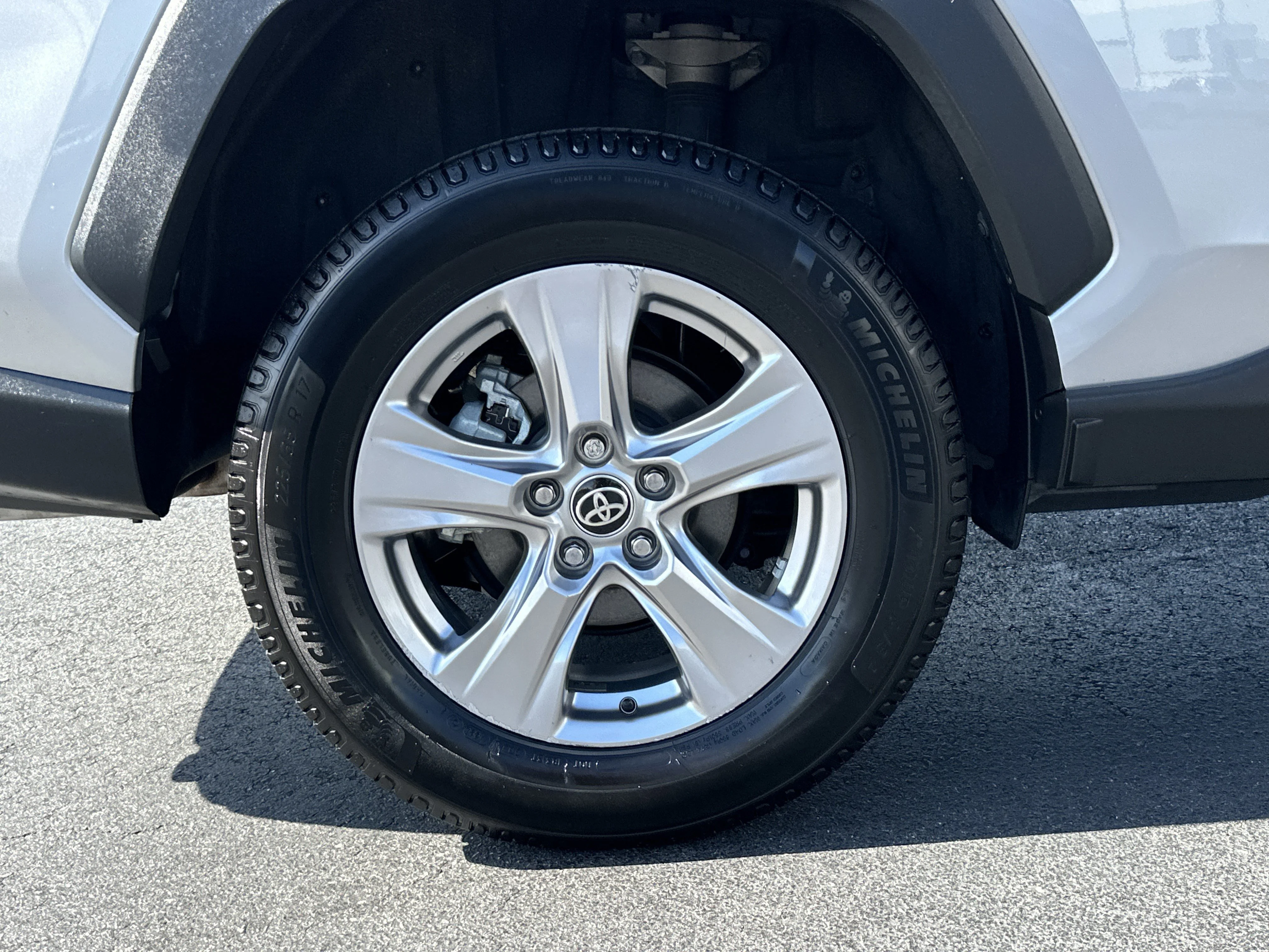 Used 2023 Silver Sky Metallic Toyota XLE image 17