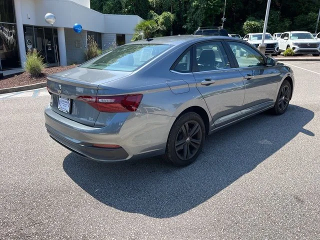 Used 2024 Gray Volkswagen 1.5T SE image 3