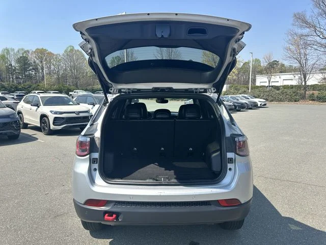 Used 2024 Silver Jeep Trailhawk image 33