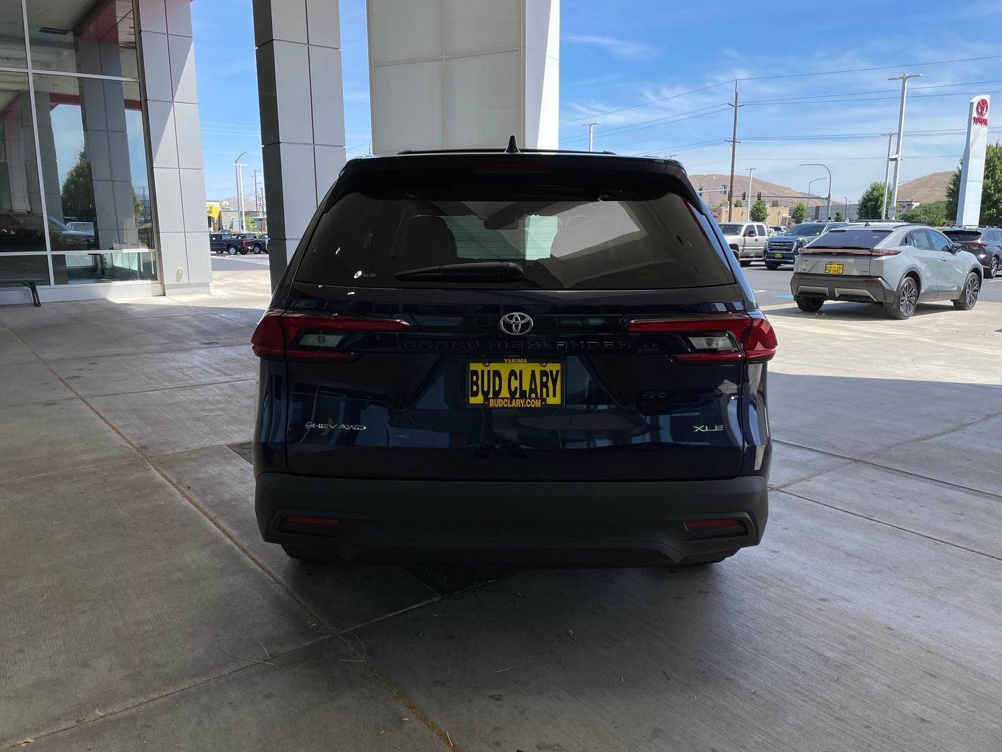 New 2026  Toyota XLE image 4