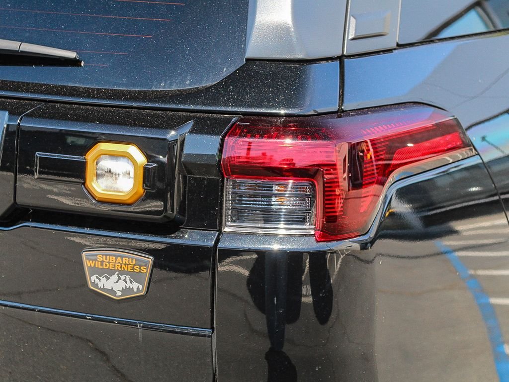 New 2026 CRYSTAL BLACK SILICA Subaru Wilderness image 7