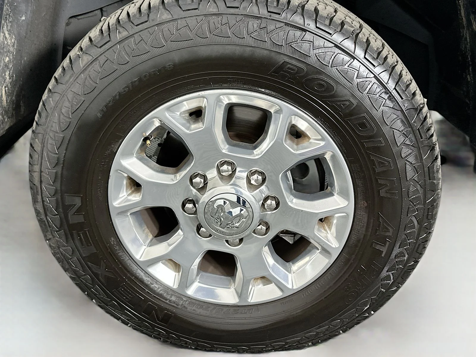 Used 2020 Maximum Steel Metallic Clearcoat Ram Laramie image 34