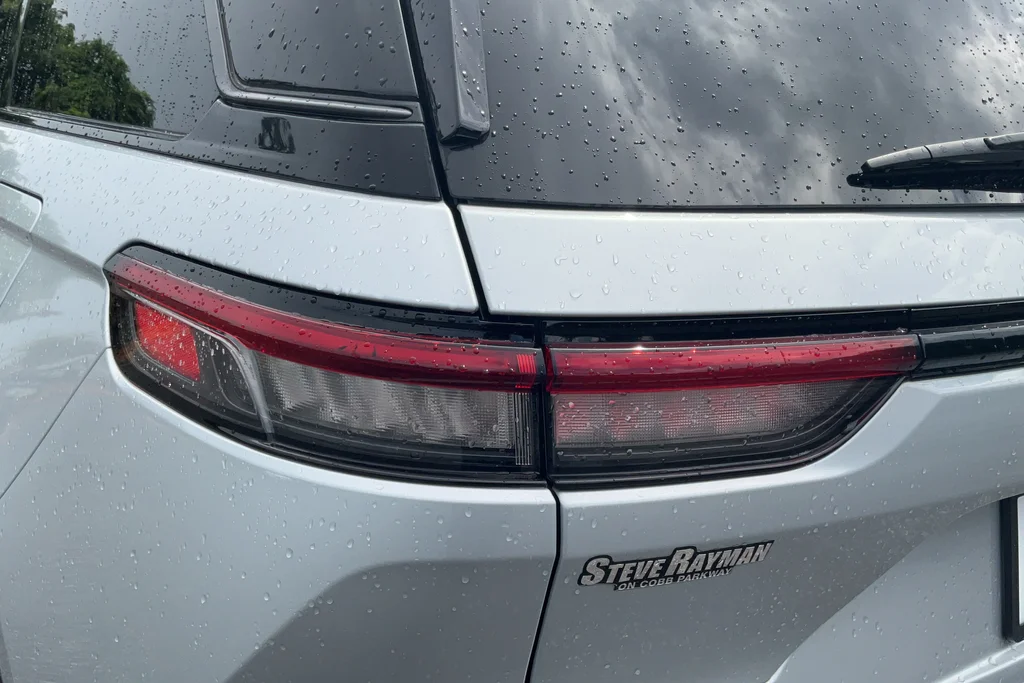 Used 2022 Silver Jeep Trailhawk image 27