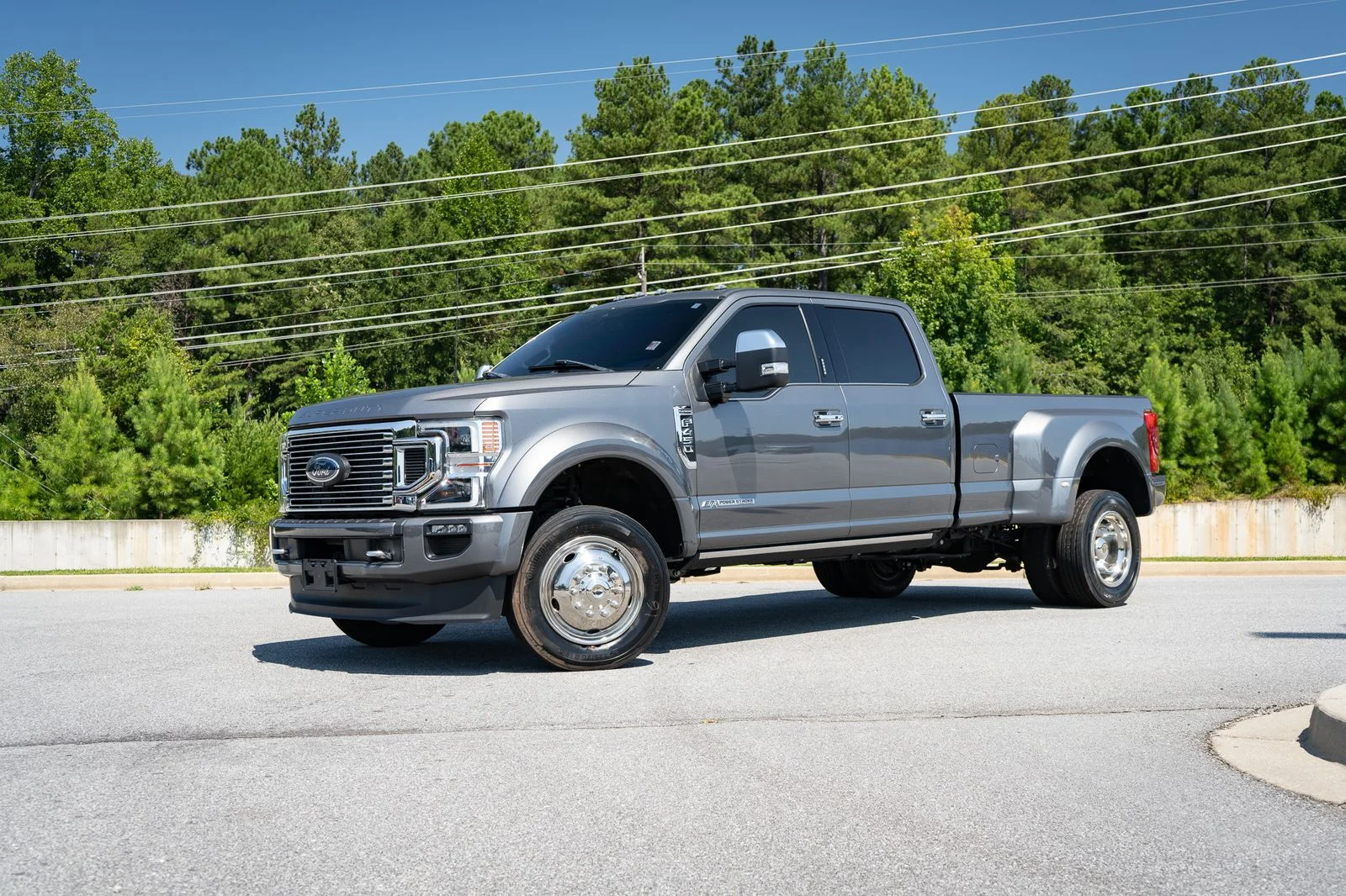 Used 2022 Gray Ford Platinum image 3