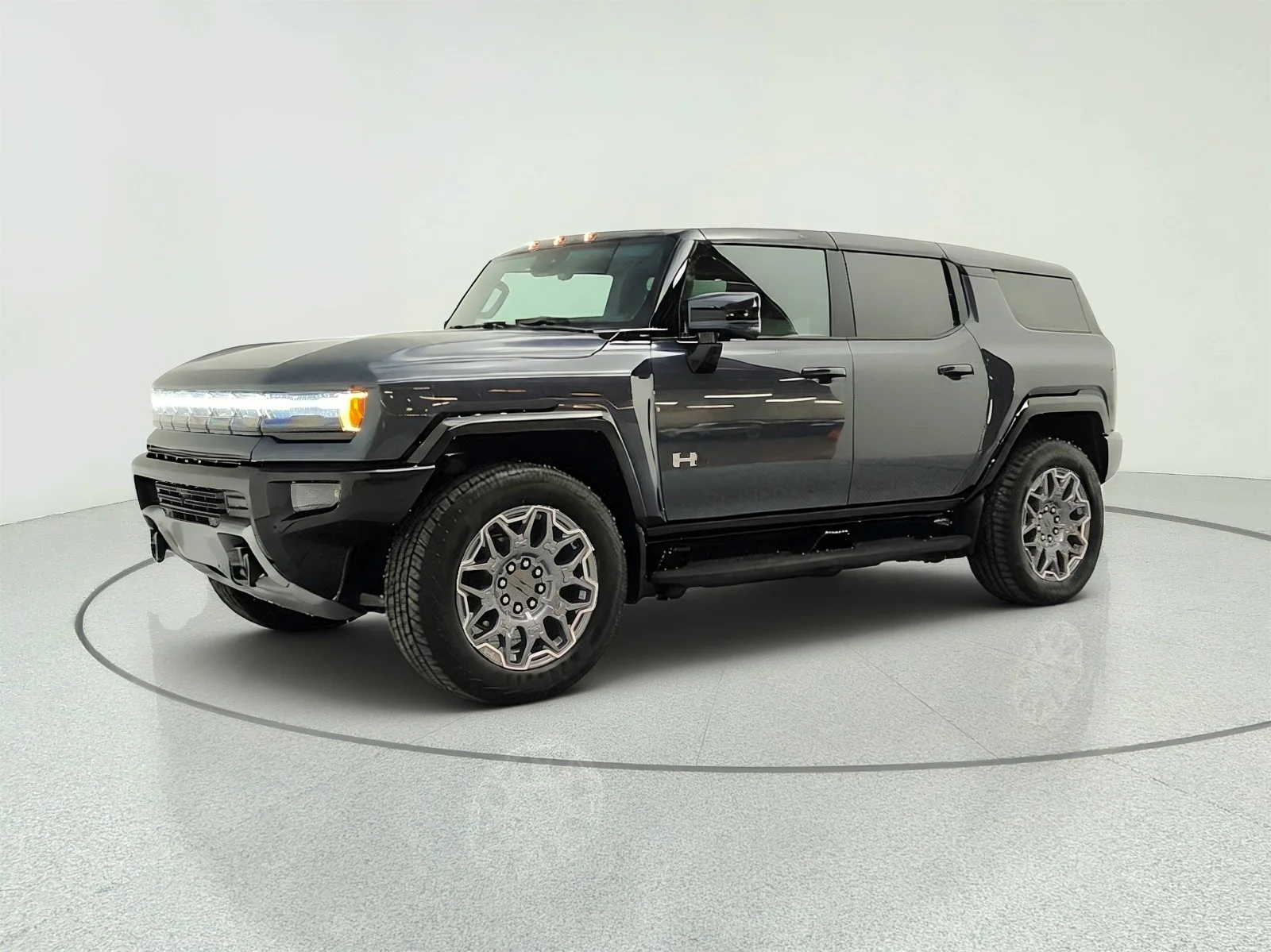 2025 GMC Hummer EV 3X SUV's photo