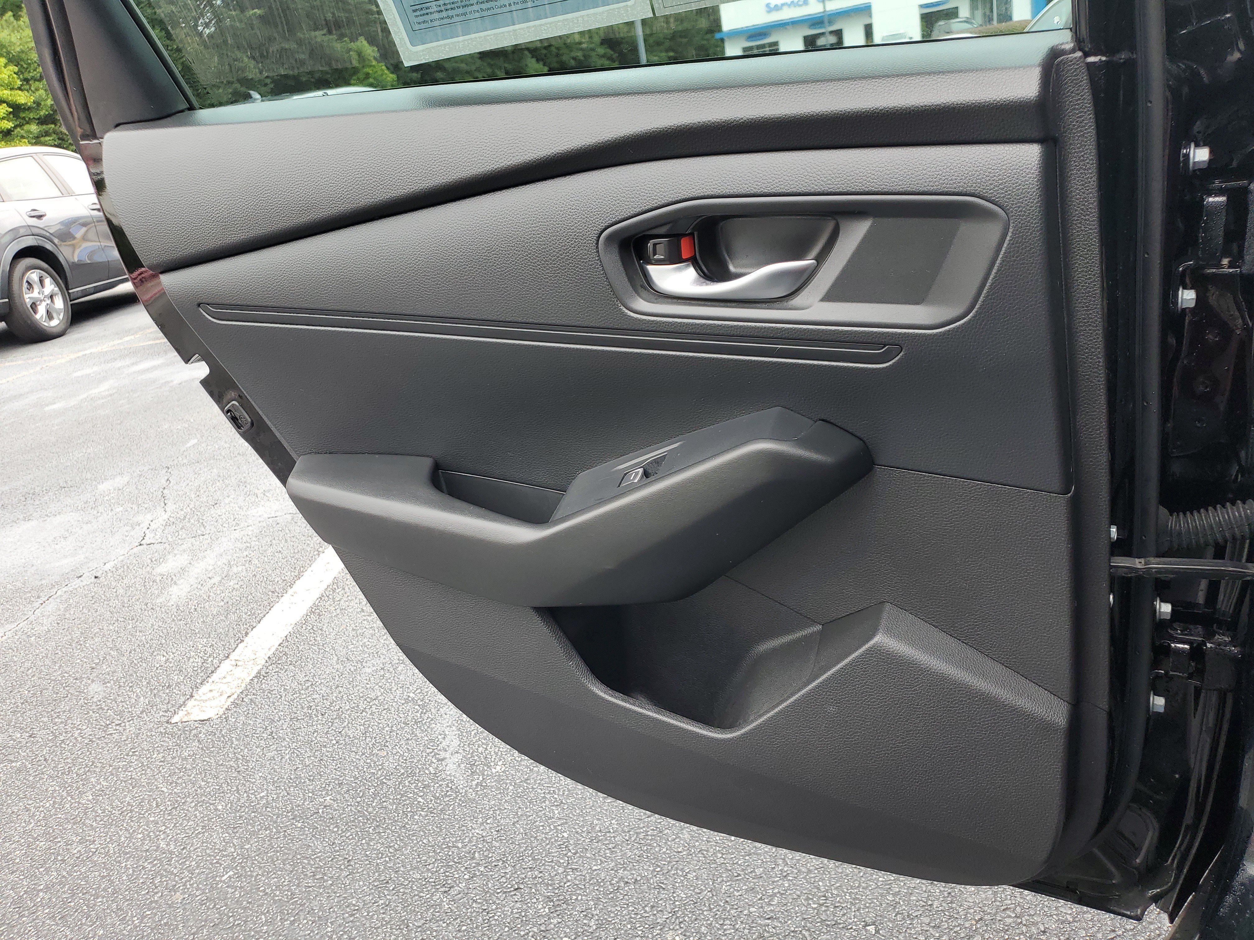Used 2024  Honda EX image 12