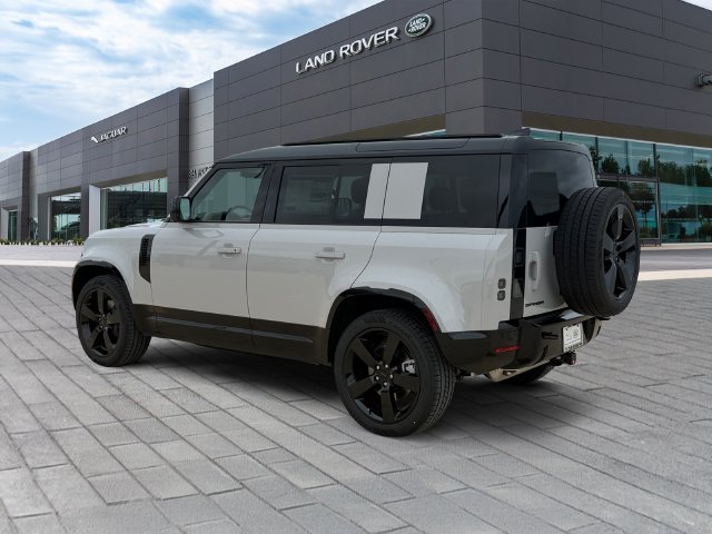 New 2026 Borasco Grey Land Rover X-Dynamic SE image 3