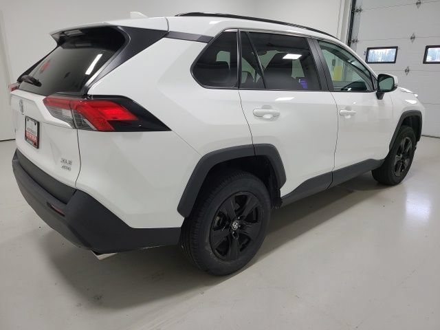 Used 2024 Ice Cap Toyota XLE image 34
