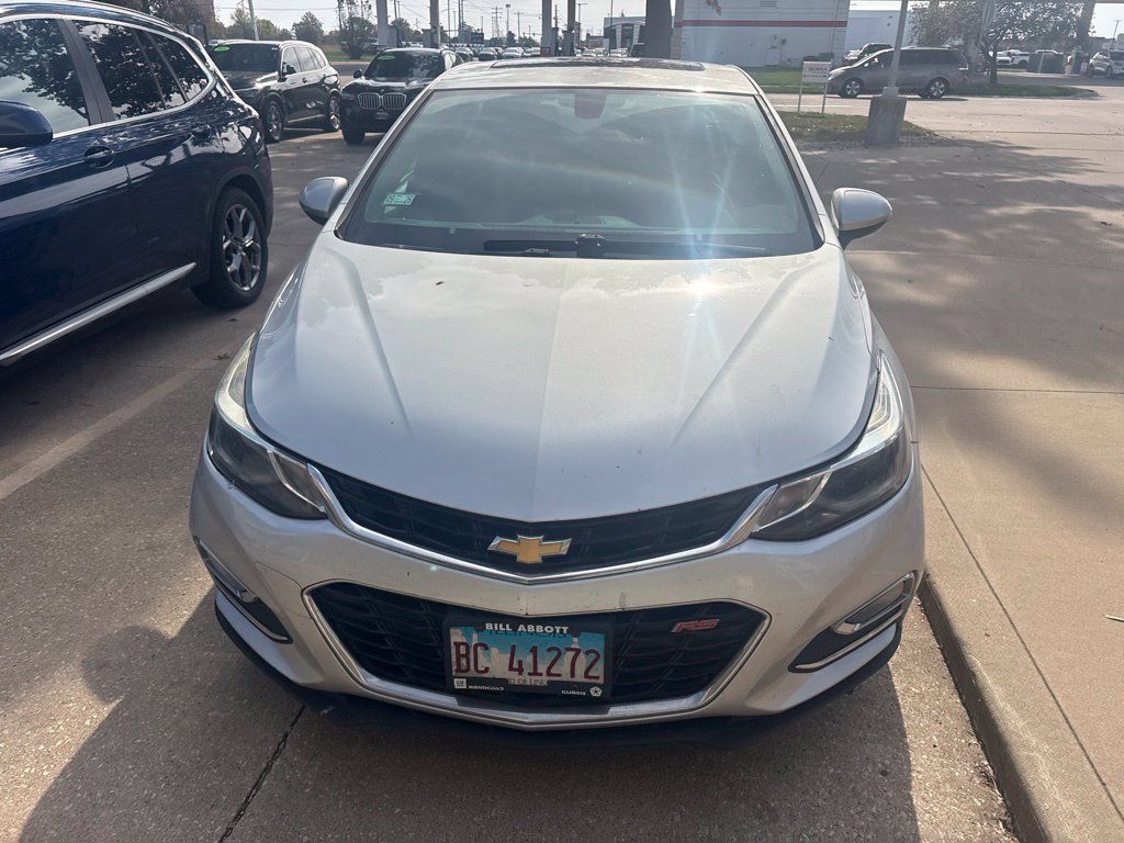 Used 2016 Silver Ice Metallic Chevrolet Premier image 4