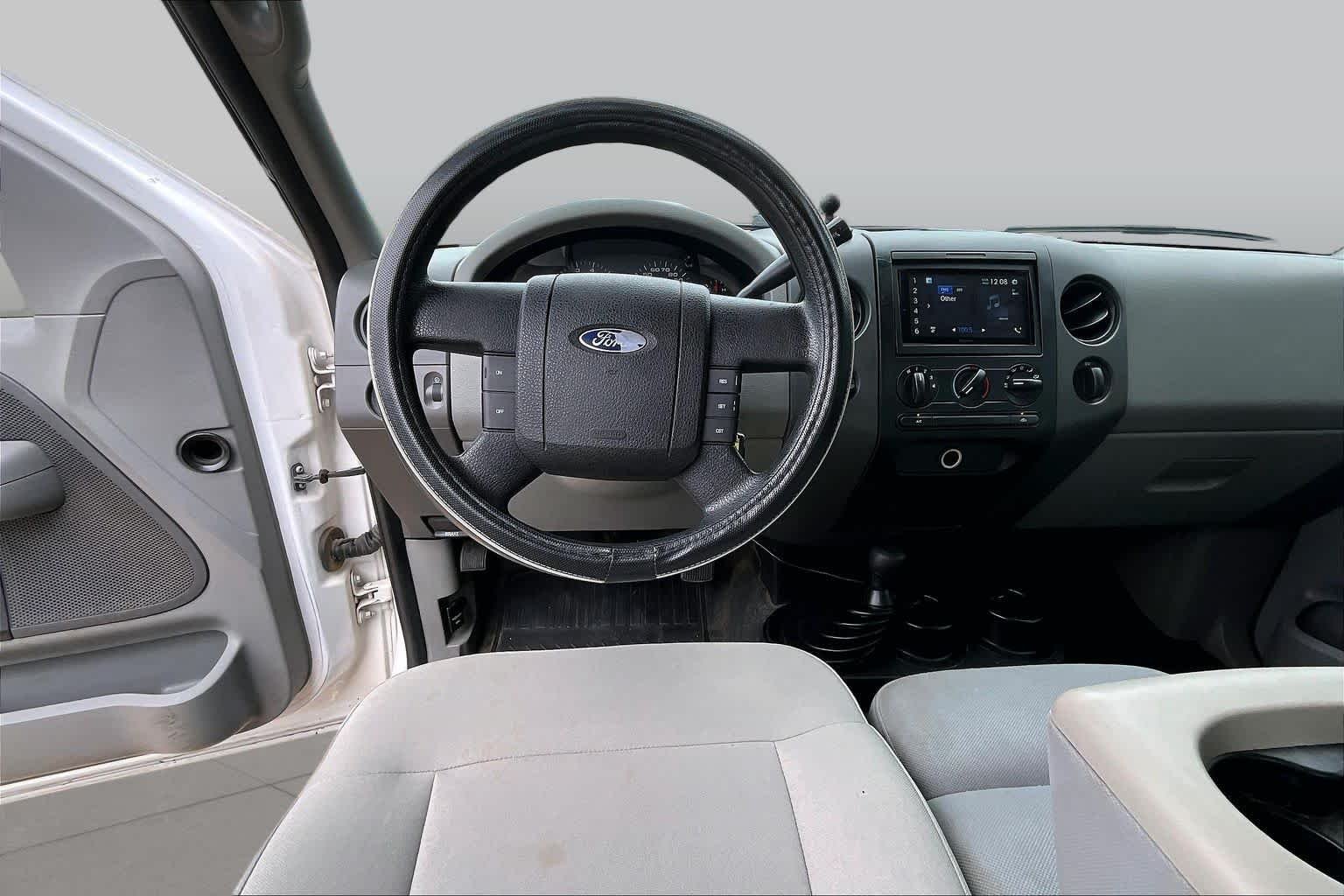 Used 2007 White Sand Tri-Coat Metallic Ford XLT image 5