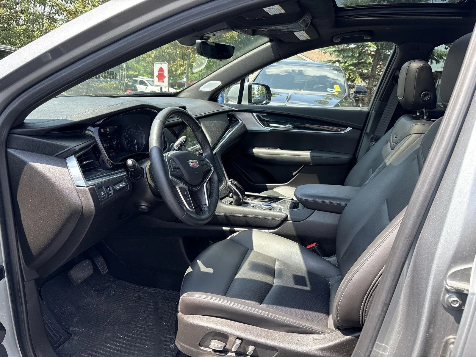 Used 2024 Argent Silver Metallic Cadillac AWD Premium Luxury image 6