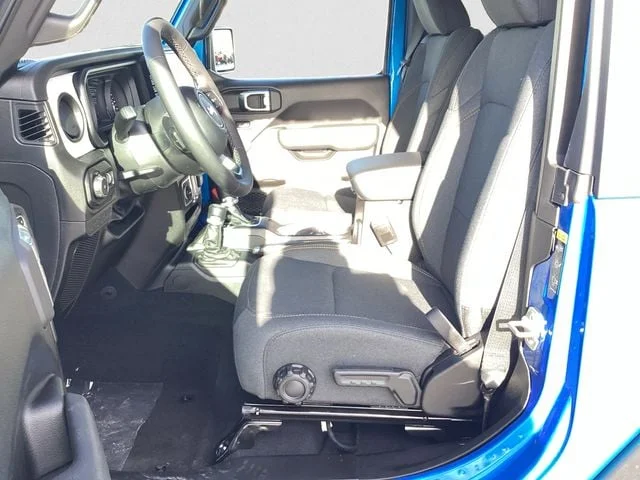 New 2026 Hydro Blue Pearl Coat Jeep 2-DOOR SPORT S image 10