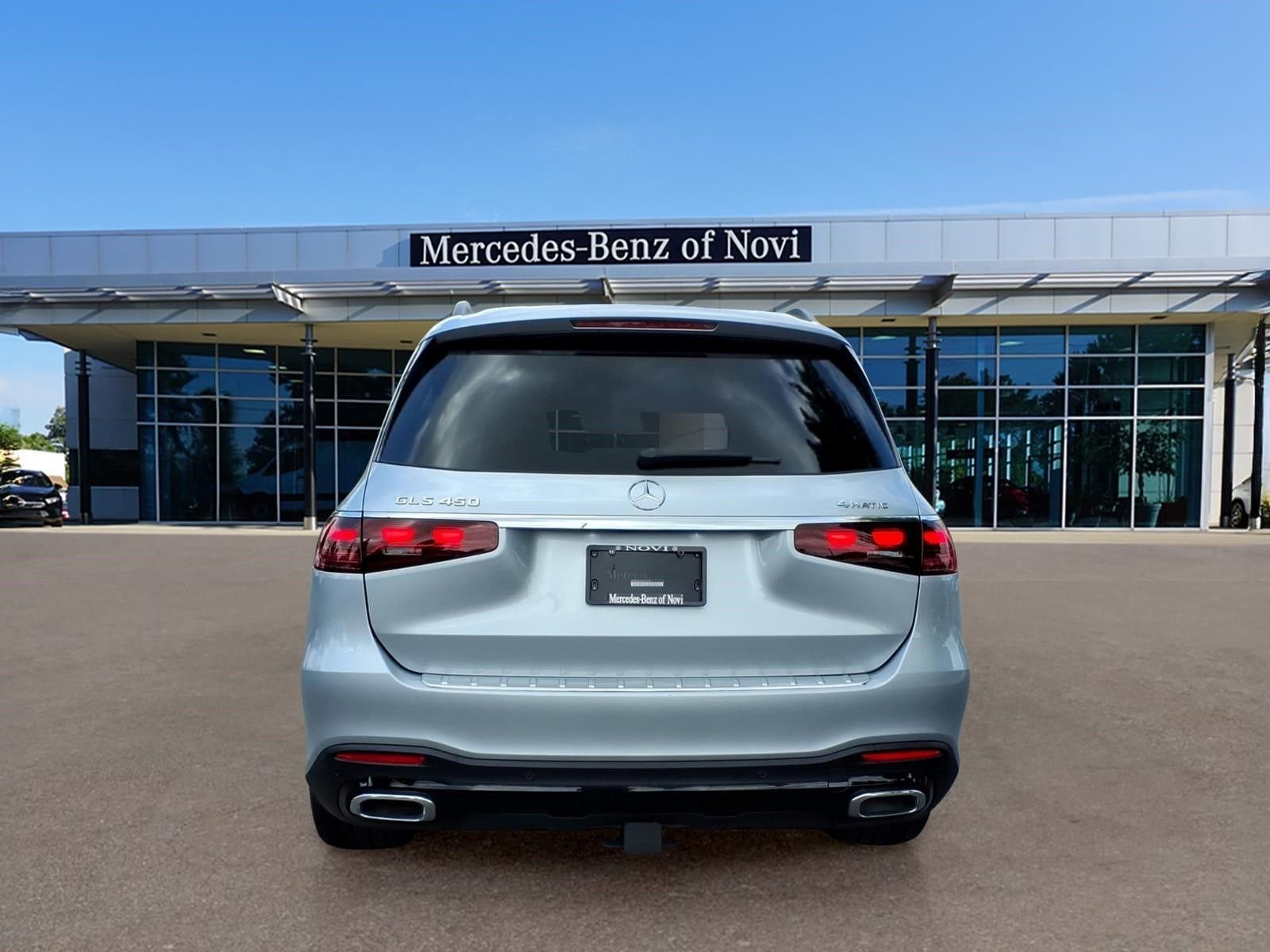 Certified Used 2024  Mercedes-Benz GLS 450 image 4