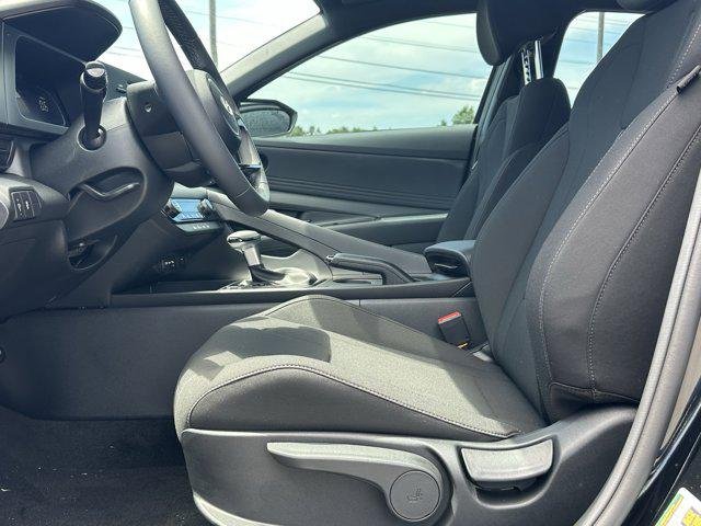 New 2026 Abyss Black Hyundai SEL Sport image 9
