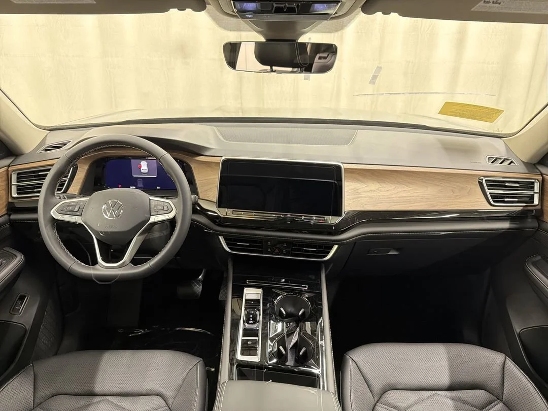 New 2026 Pure Gray Volkswagen 2.0T SE w/Technology image 13