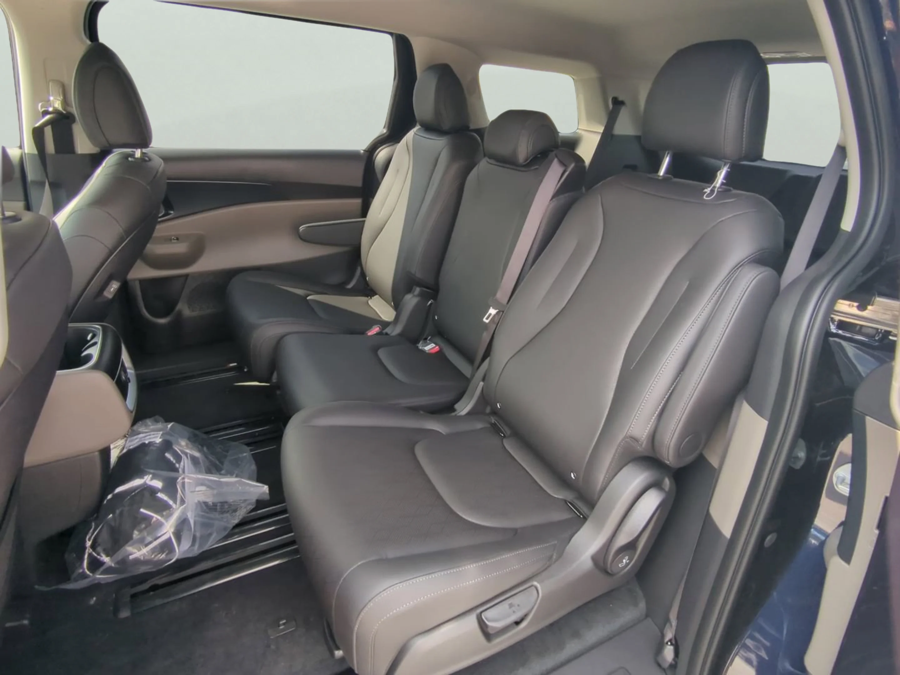 New 2026 Deep Chroma Blue Kia LXS image 12