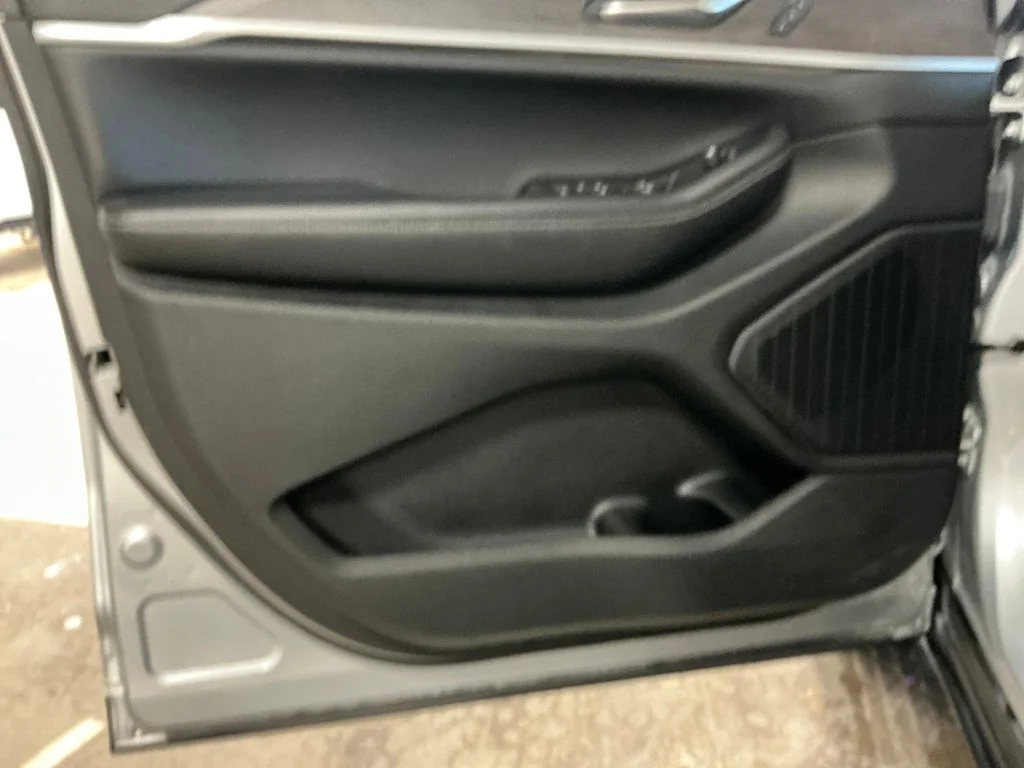 Certified Used 2023 Silver Jeep Limited image 15