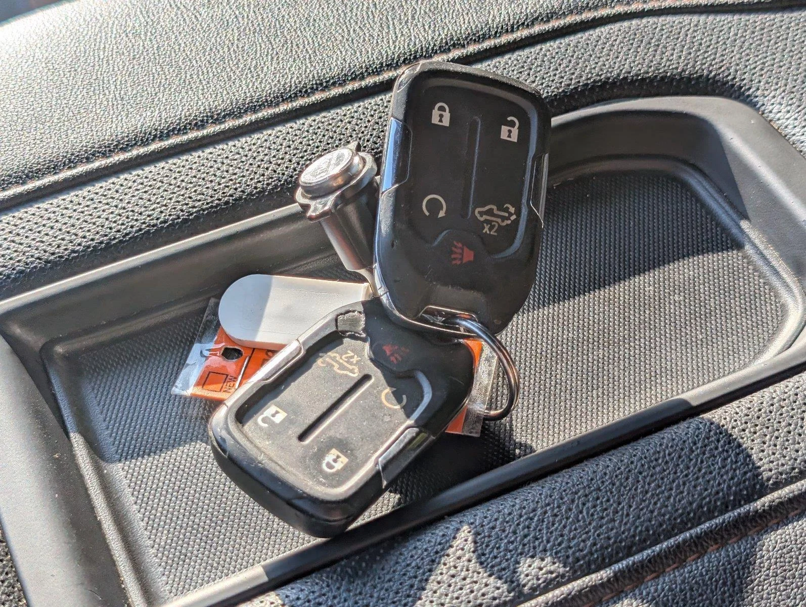 Used 2021 SATIN STEEL METALLIC GMC AT4 image 17