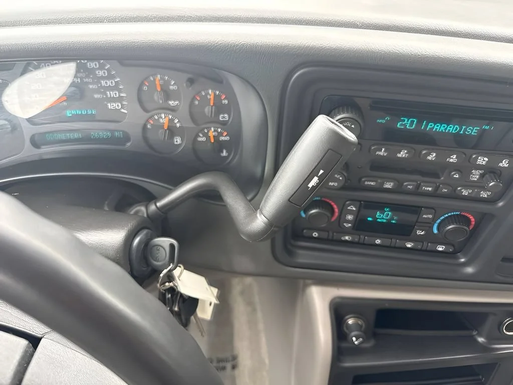 Used 2005 Onyx Black GMC SLT image 18
