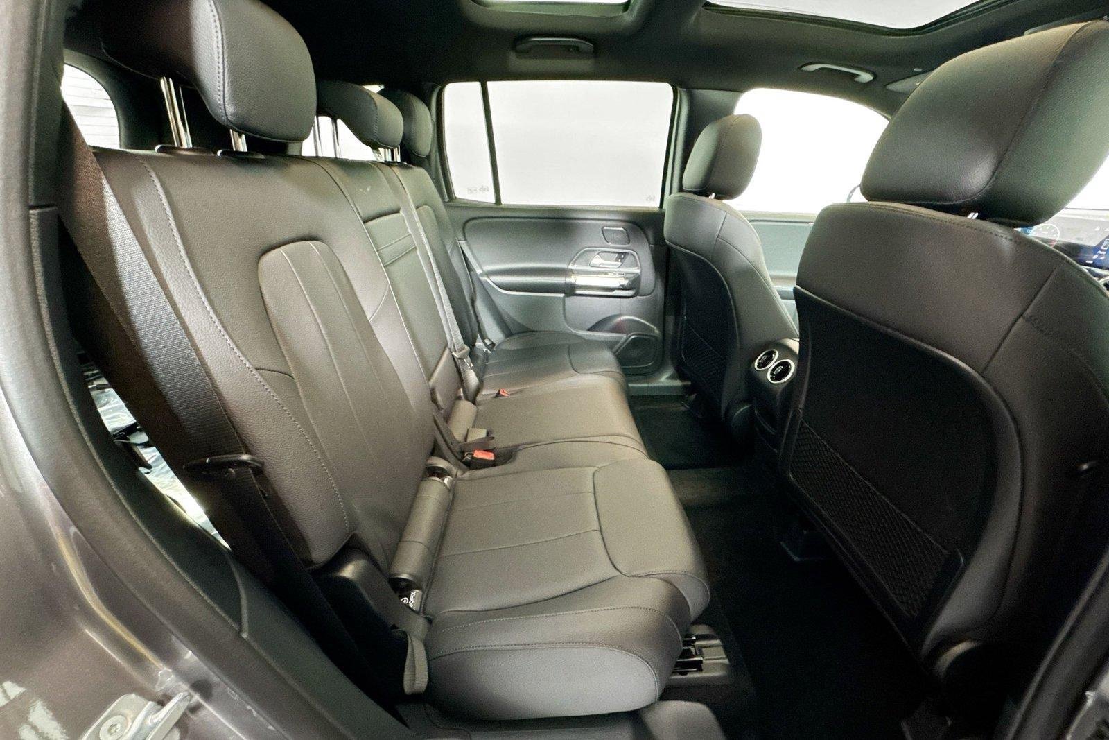 New 2026 Mountain Grey Metallic Mercedes-Benz GLB 250 image 25