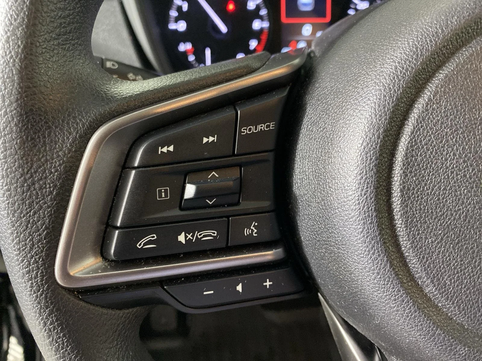 Used 2024 Bk Subaru BASE image 13