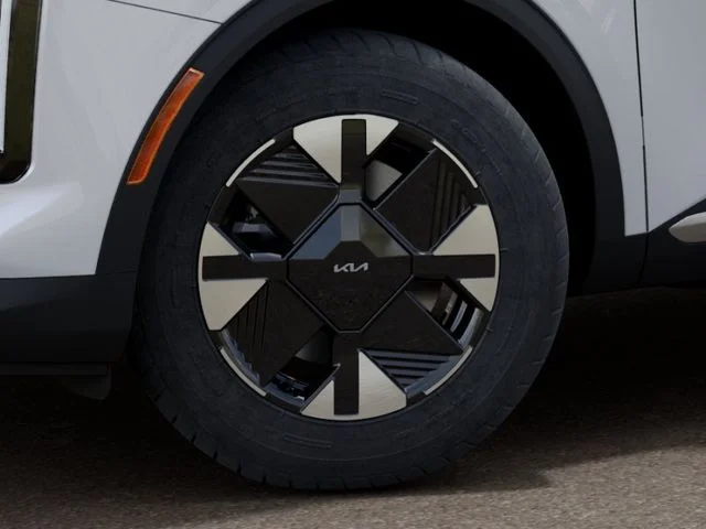 New 2026 White Kia LX image 9
