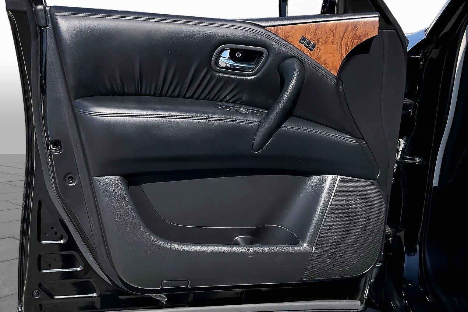 Used 2024 Super Black Nissan SL image 21