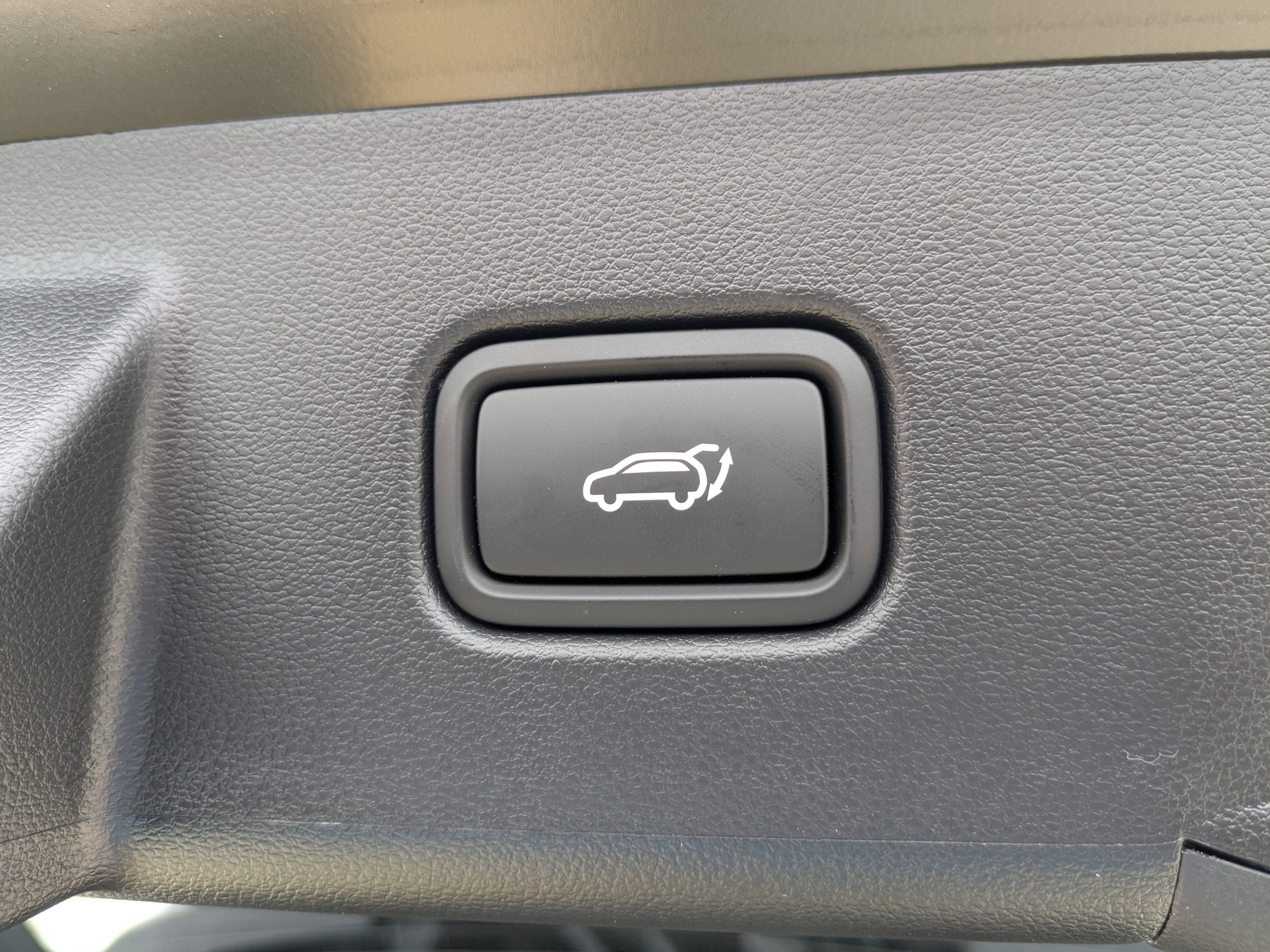 New 2025 Rockwood Green Hyundai SEL Convenience FWD image 17