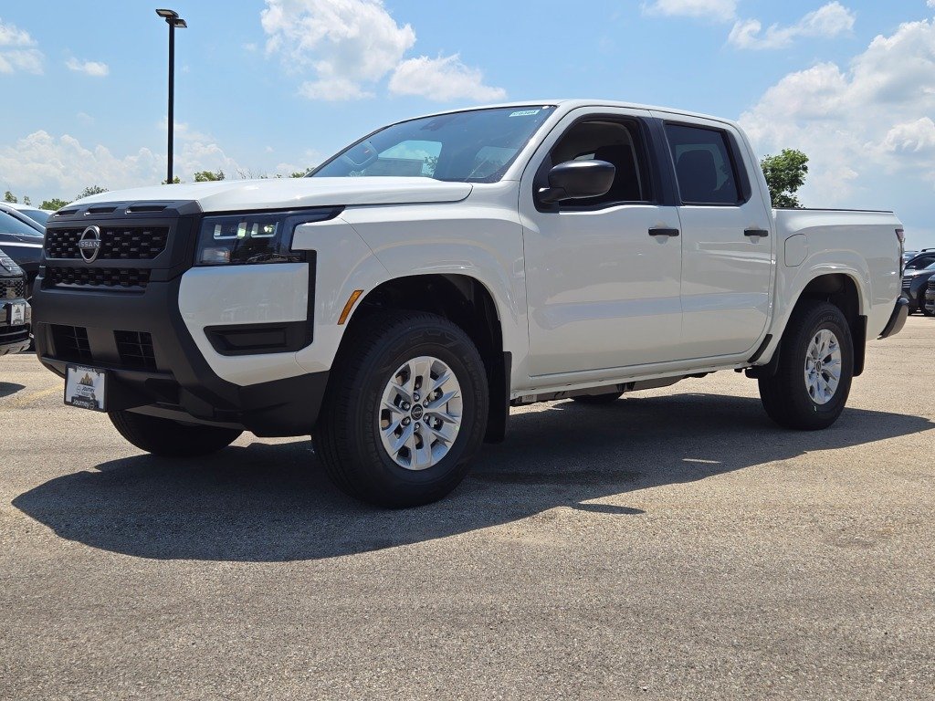 New 2026 Glacier White Nissan Crew Cab S image 4