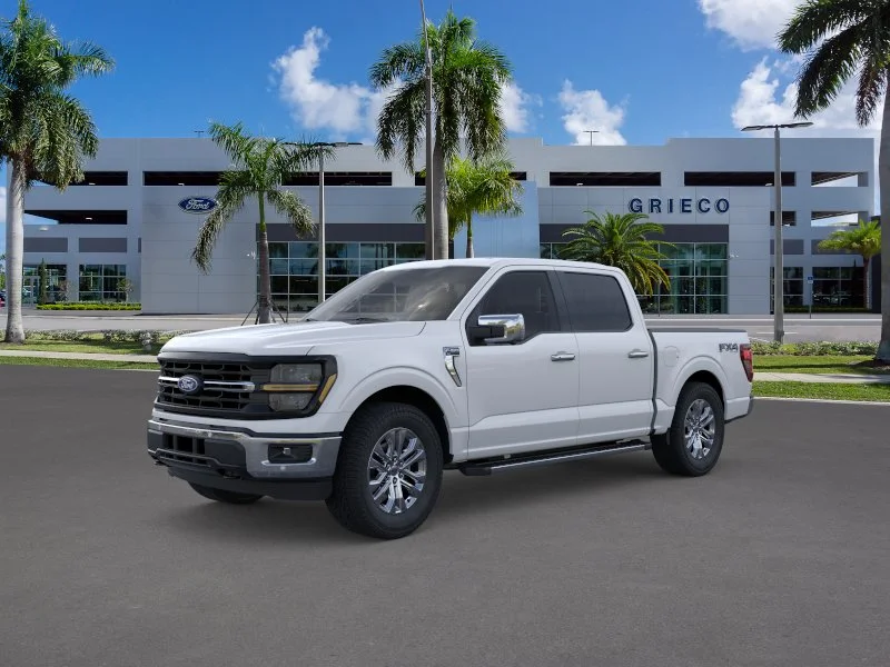 New 2025 Oxford White Ford XLT image 21