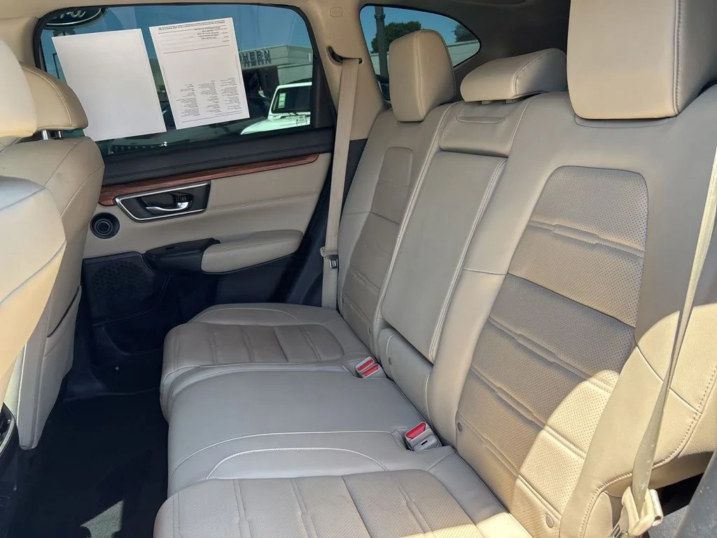 Used 2017 Sandstorm Metallic Honda Touring image 26