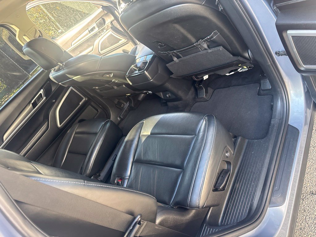 Used 2020 Silver Kia S image 29