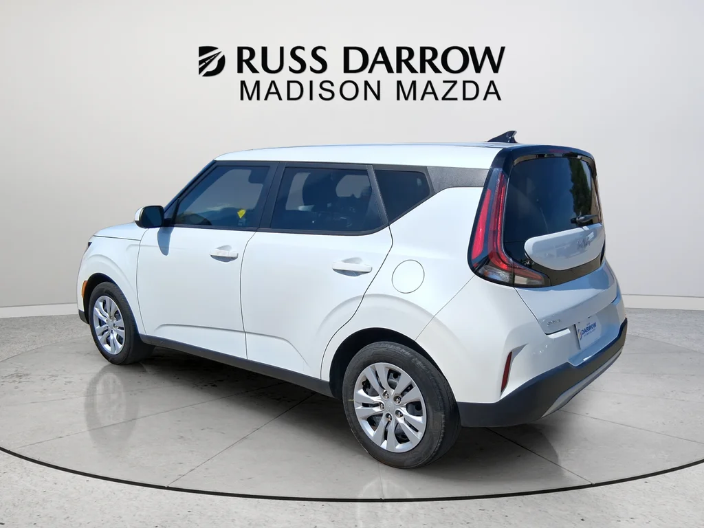 Used 2024 White Kia LX image 3