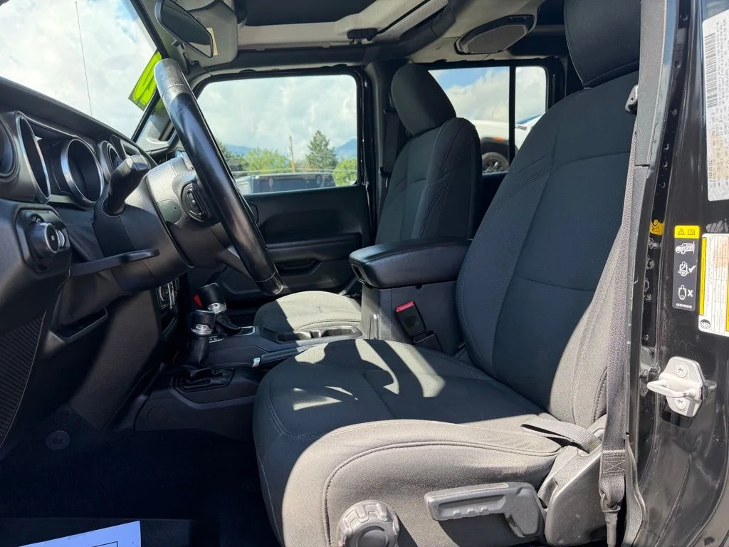 Used 2020 Black Jeep Unlimited Sport S image 9
