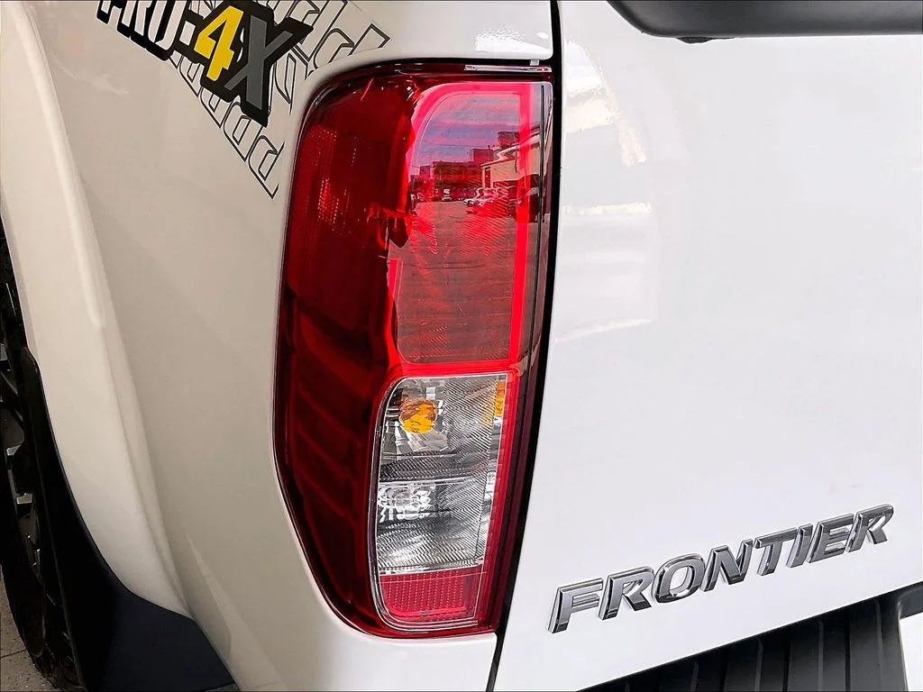 Used 2020 White Nissan PRO-4X image 34