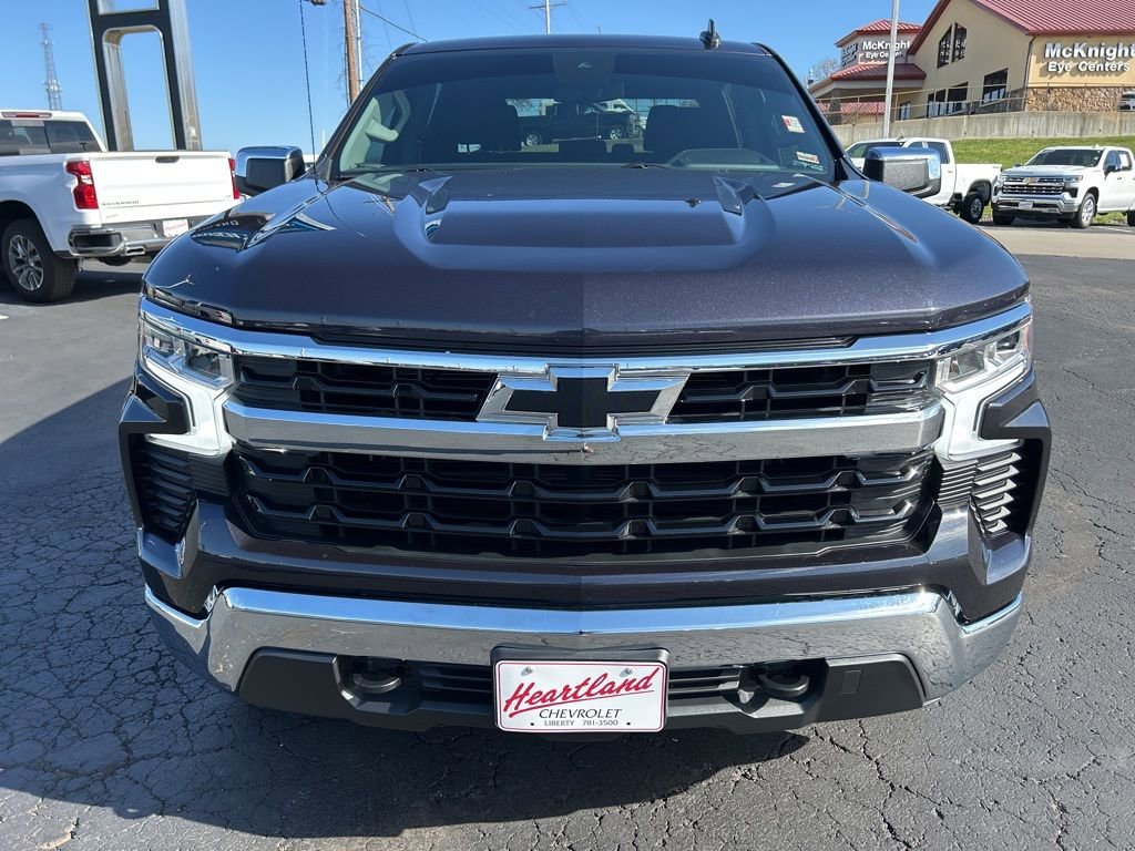 Used 2022 Chevrolet Silverado 1500 LT with VIN 2GCUDDED0N1512930 for sale in Kansas City