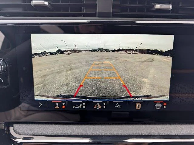 New 2026 Summit White GMC AT4 image 20