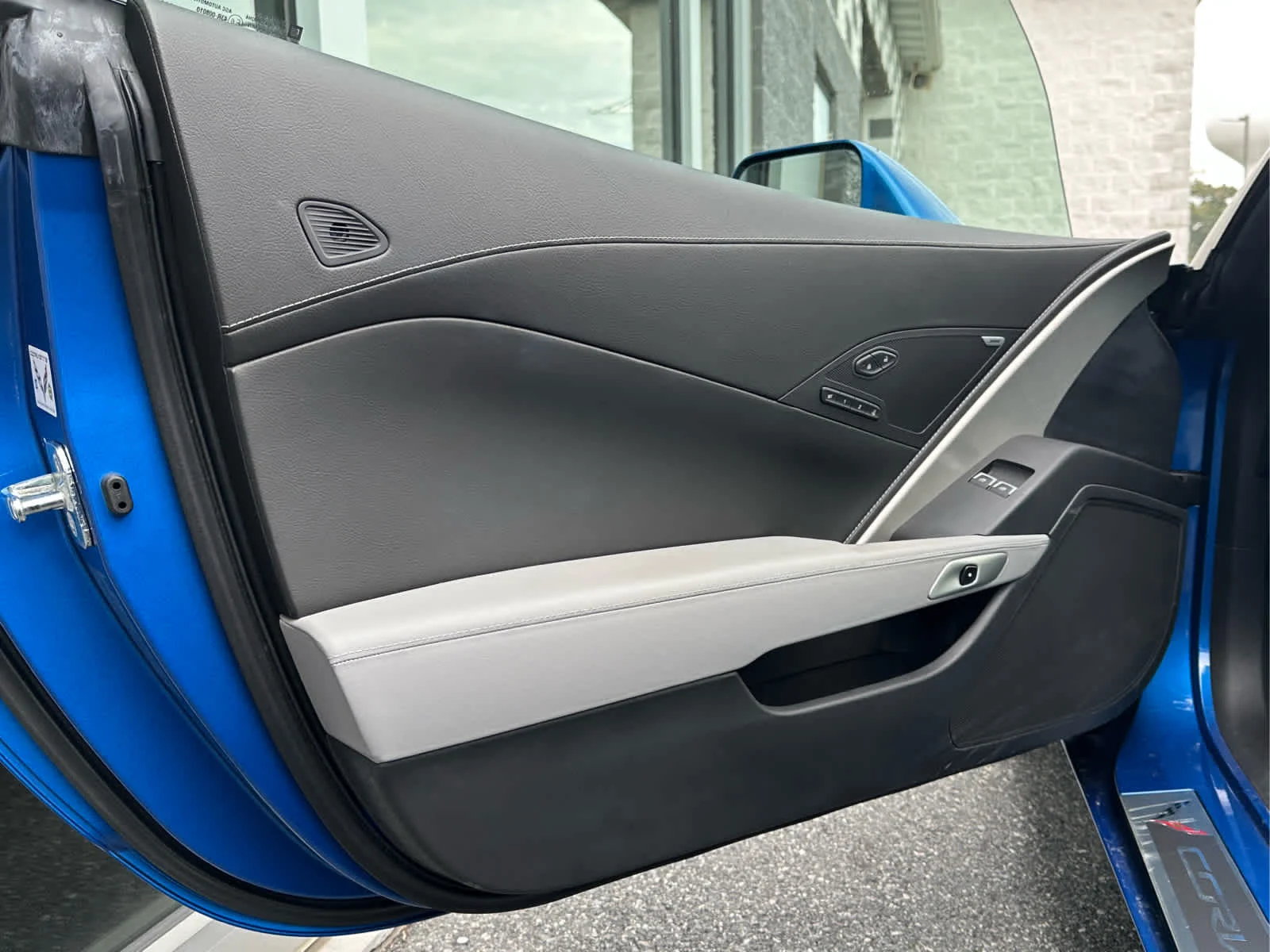 Used 2015 Laguna Blue Tintcoat Chevrolet 2LT image 10