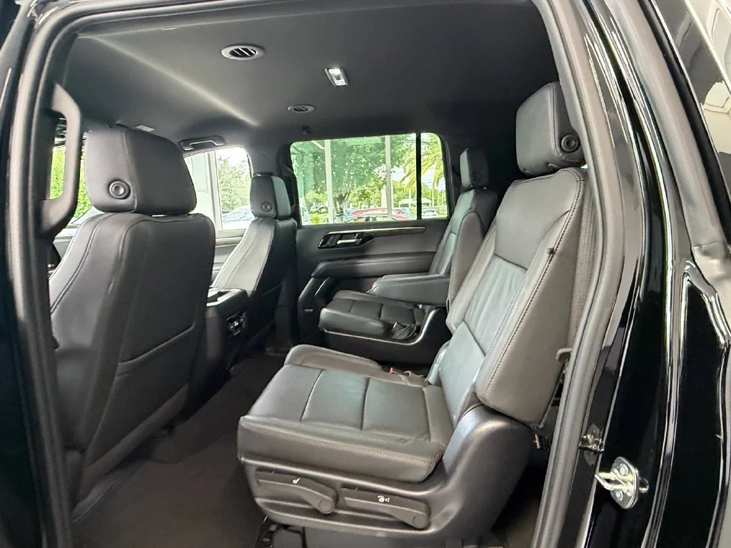 Used 2025 Black Chevrolet LT image 9