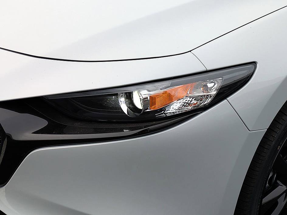 2026 Mazda Mazda3 Premium - Photo 9
