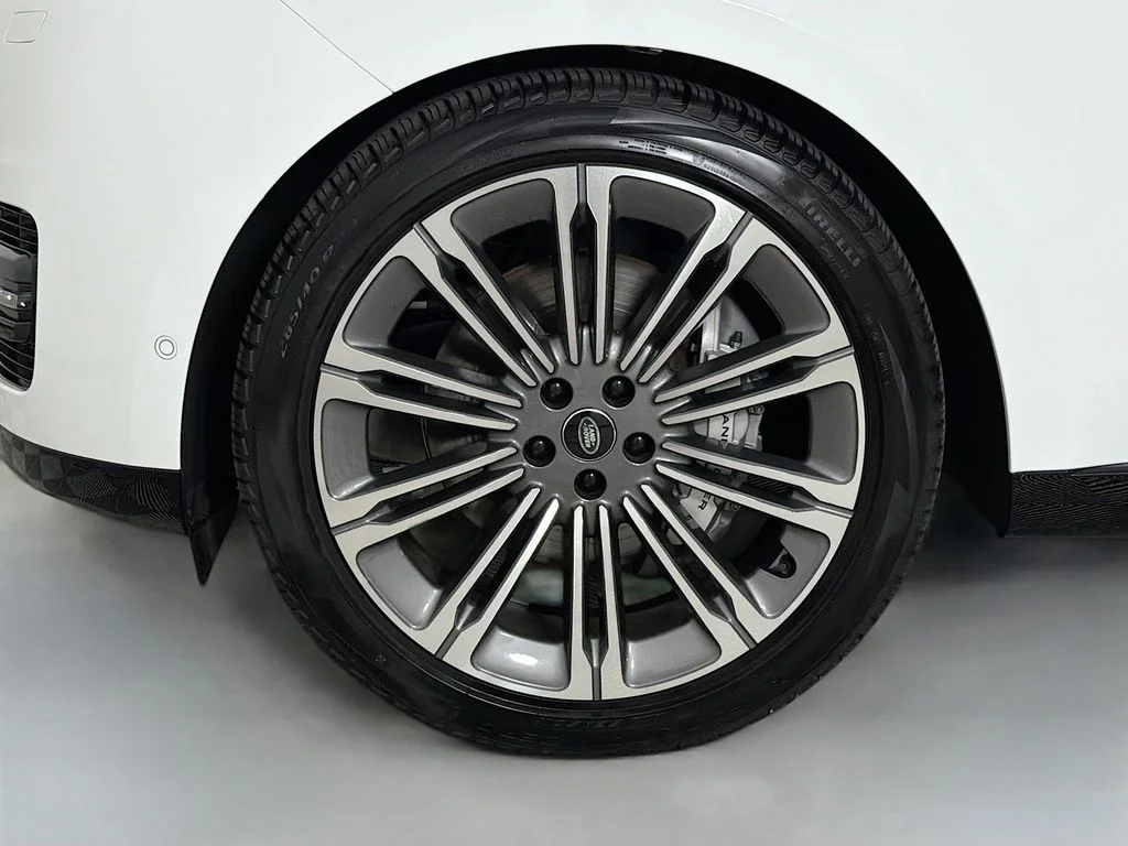 Certified Used 2025 White Land Rover SE image 33