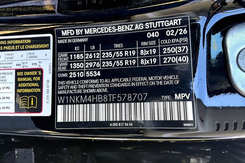 New 2026 Black Mercedes-Benz GLC 300 image 27