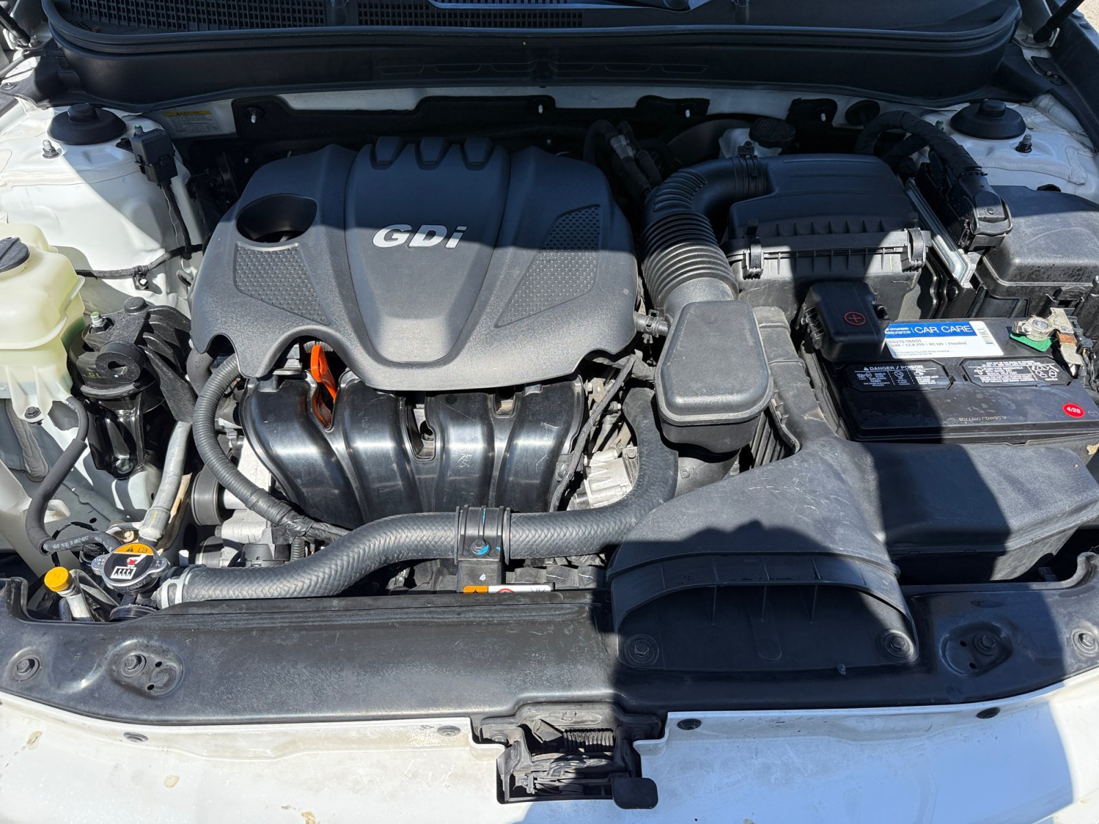 Used 2013 Shimmering White Mica Hyundai GLS image 20