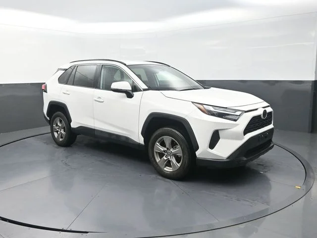Used 2024 White Toyota XLE image 10