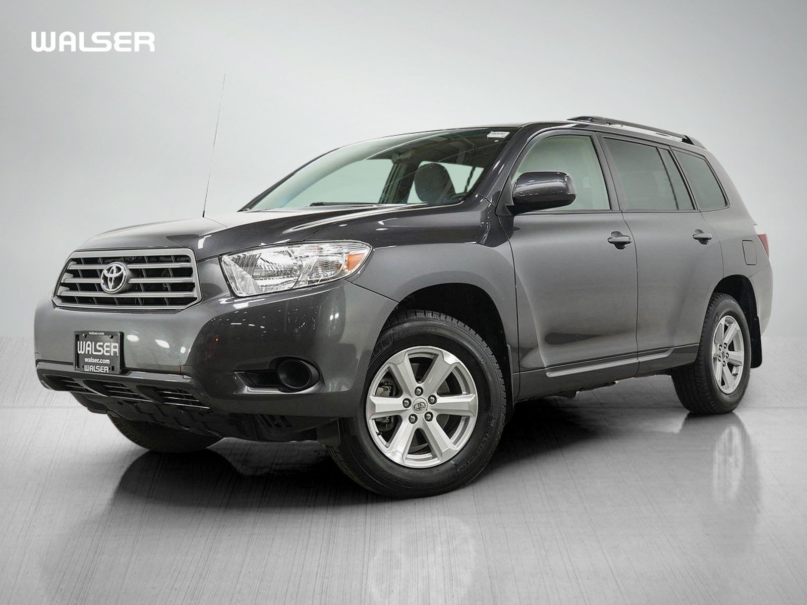 Used 2008 Magnetic Gray Metallic Toyota Base image 1
